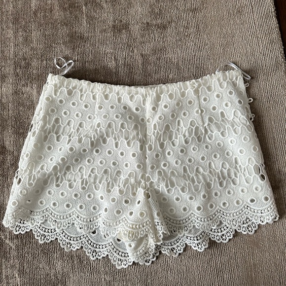 Linen white shorts - Picture 5 of 5